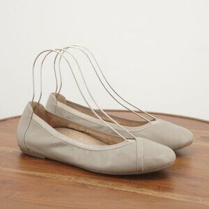 Vionic Women's Cream Flats
